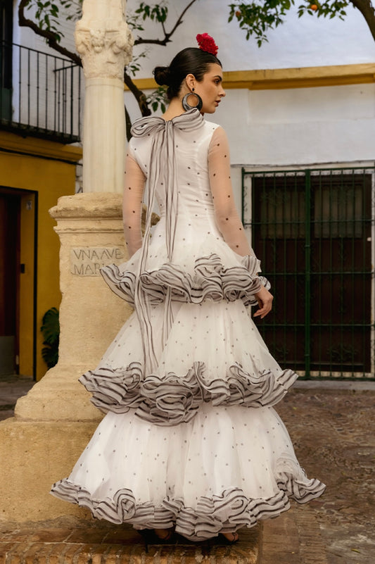 Traje Mariana